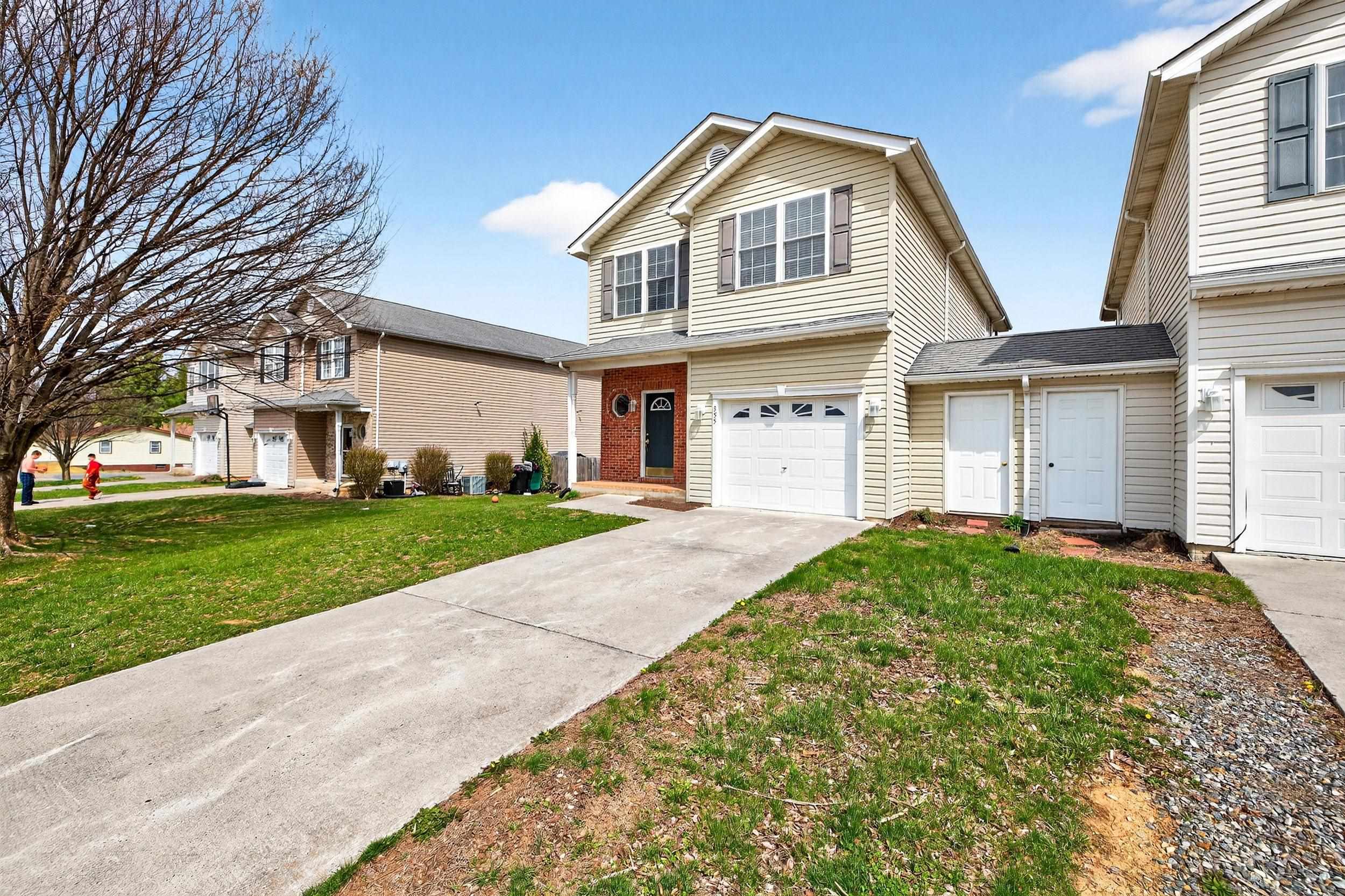 355 HOOVER RD, WOODSTOCK, Virginia 22664, 3 Bedrooms Bedrooms, ,2 BathroomsBathrooms,Residential,355 HOOVER RD,675256 MLS # 675256