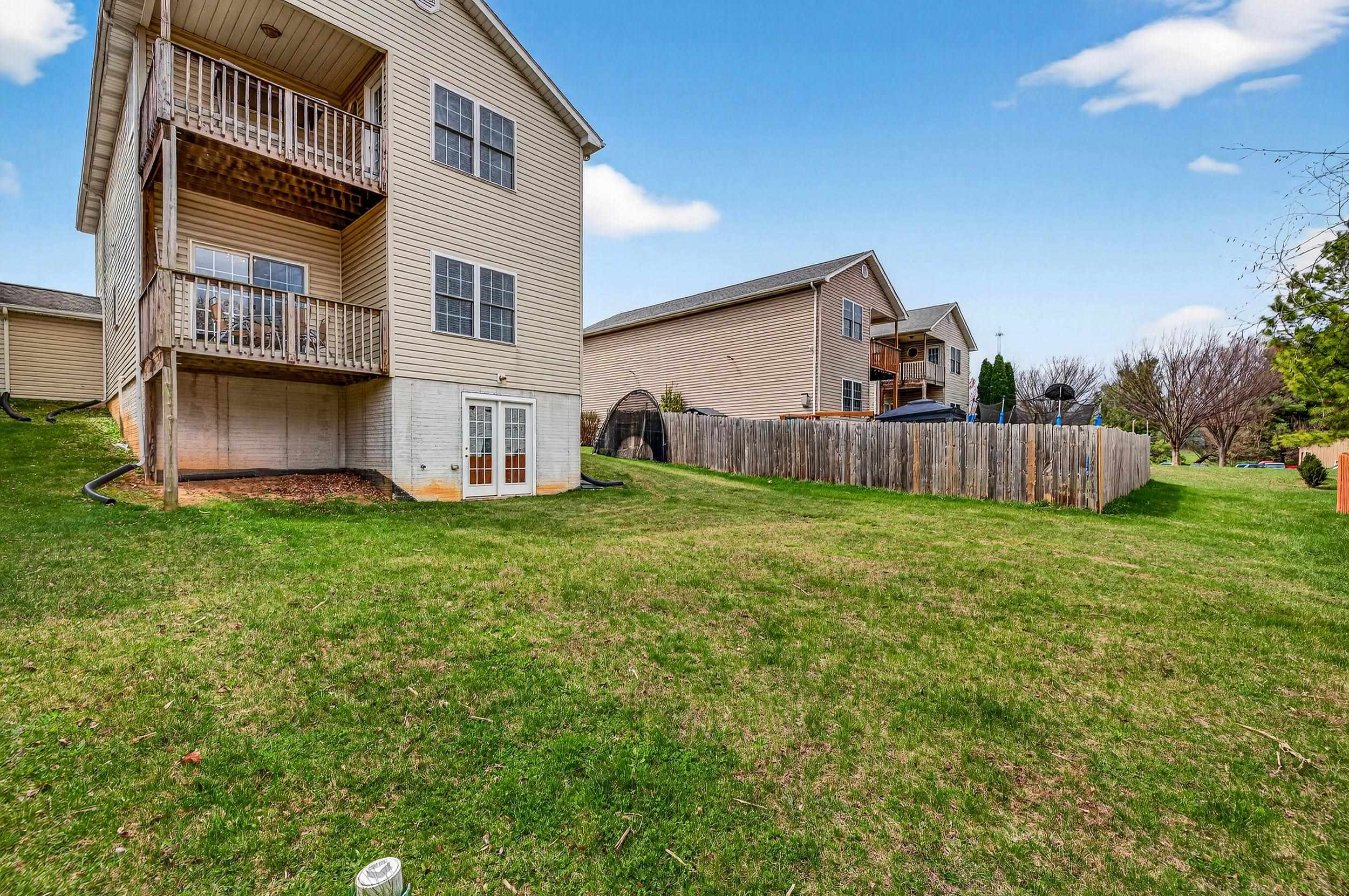 355 HOOVER RD, WOODSTOCK, Virginia 22664, 3 Bedrooms Bedrooms, ,2 BathroomsBathrooms,Residential,355 HOOVER RD,675256 MLS # 675256