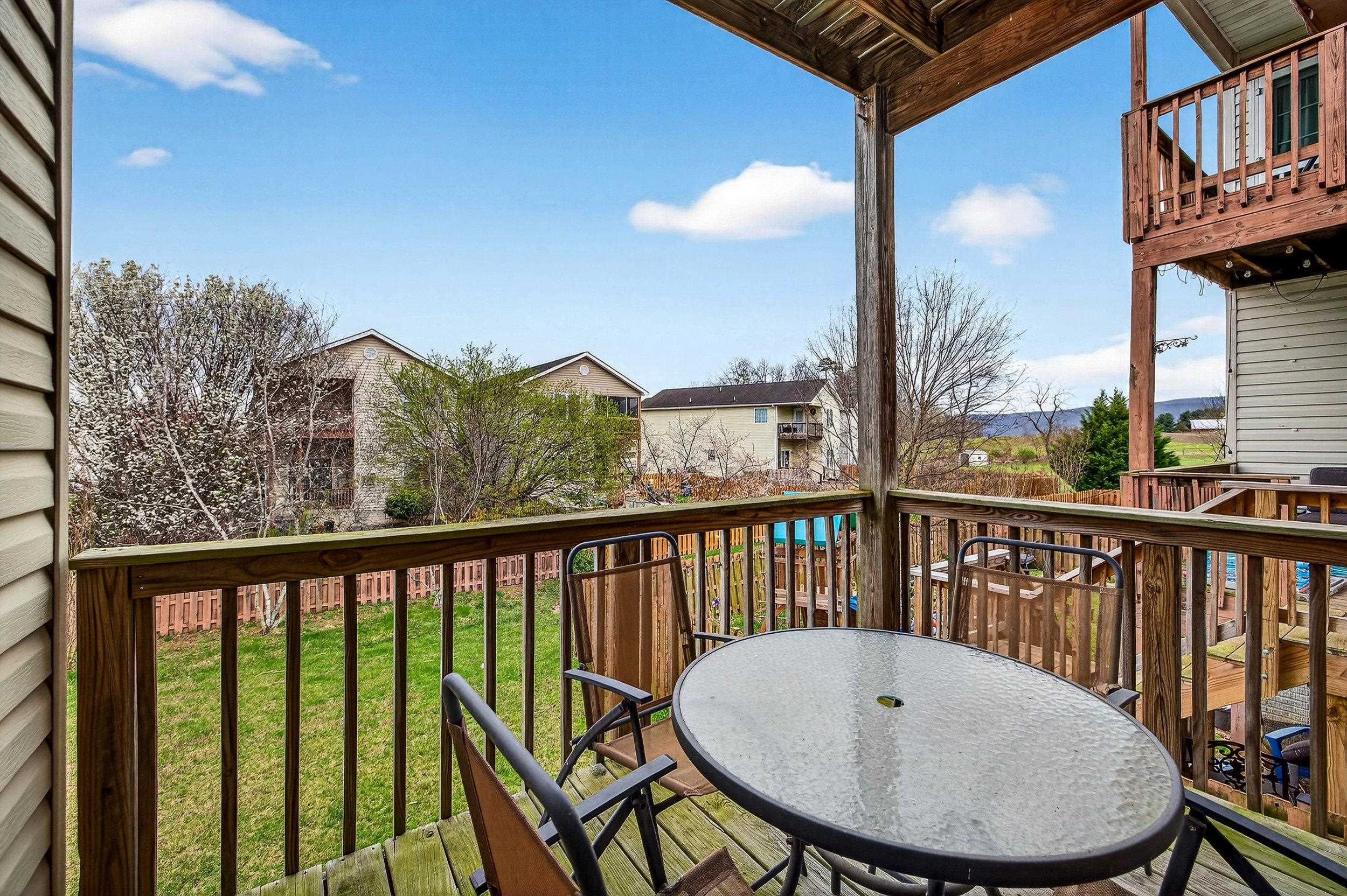 355 HOOVER RD, WOODSTOCK, Virginia 22664, 3 Bedrooms Bedrooms, ,2 BathroomsBathrooms,Residential,355 HOOVER RD,675256 MLS # 675256