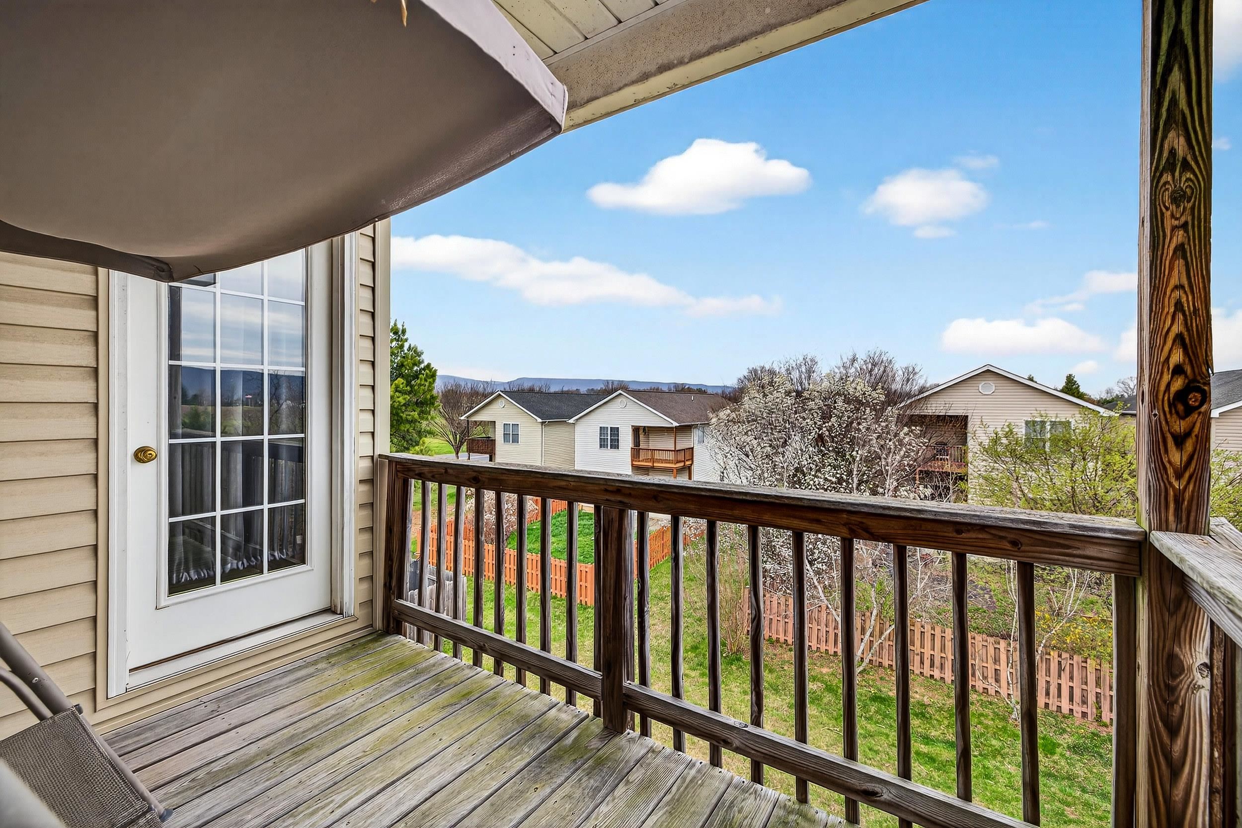 355 HOOVER RD, WOODSTOCK, Virginia 22664, 3 Bedrooms Bedrooms, ,2 BathroomsBathrooms,Residential,355 HOOVER RD,675256 MLS # 675256