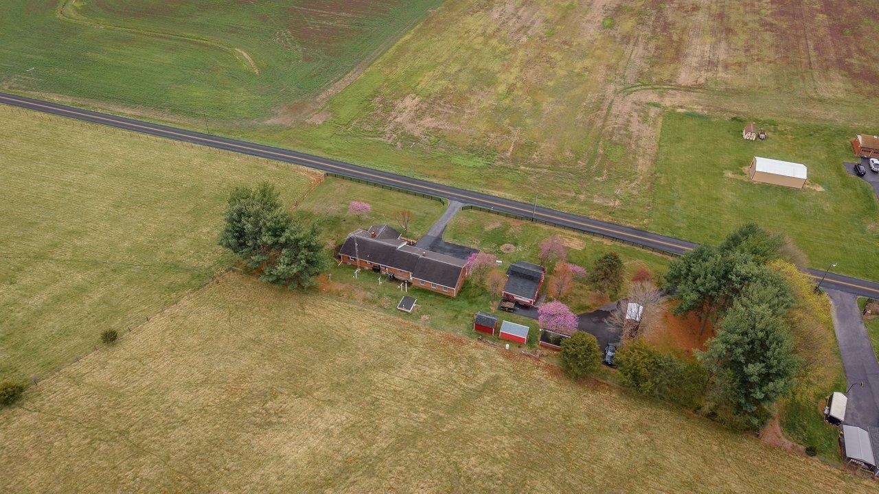 1098 PATTERSON MILL RD, GROTTOES, Virginia 24441, 3 Bedrooms Bedrooms, ,1 BathroomBathrooms,Residential,1098 PATTERSON MILL RD,675258 MLS # 675258