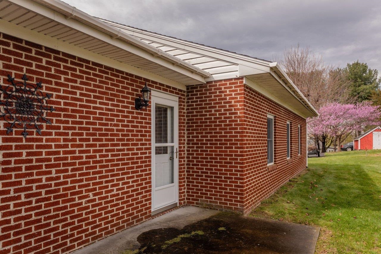 1098 PATTERSON MILL RD, GROTTOES, Virginia 24441, 3 Bedrooms Bedrooms, ,1 BathroomBathrooms,Residential,1098 PATTERSON MILL RD,675258 MLS # 675258