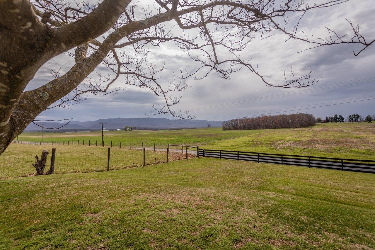 1098 PATTERSON MILL RD, GROTTOES, Virginia 24441, 3 Bedrooms Bedrooms, ,1 BathroomBathrooms,Residential,1098 PATTERSON MILL RD,675258 MLS # 675258