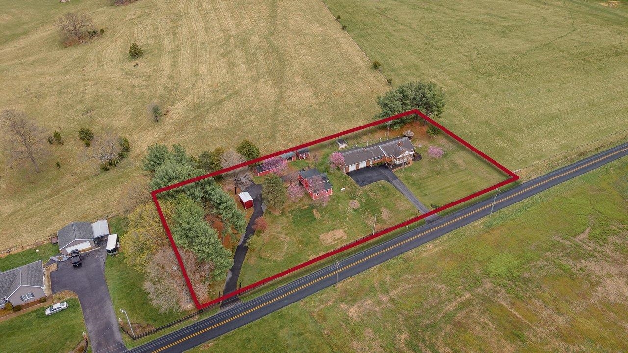 1098 PATTERSON MILL RD, GROTTOES, Virginia 24441, 3 Bedrooms Bedrooms, ,1 BathroomBathrooms,Residential,1098 PATTERSON MILL RD,675258 MLS # 675258