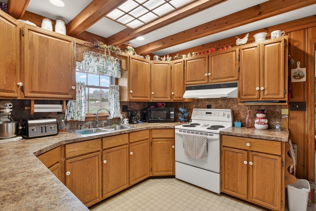 1098 PATTERSON MILL RD, GROTTOES, Virginia 24441, 3 Bedrooms Bedrooms, ,1 BathroomBathrooms,Residential,1098 PATTERSON MILL RD,675258 MLS # 675258