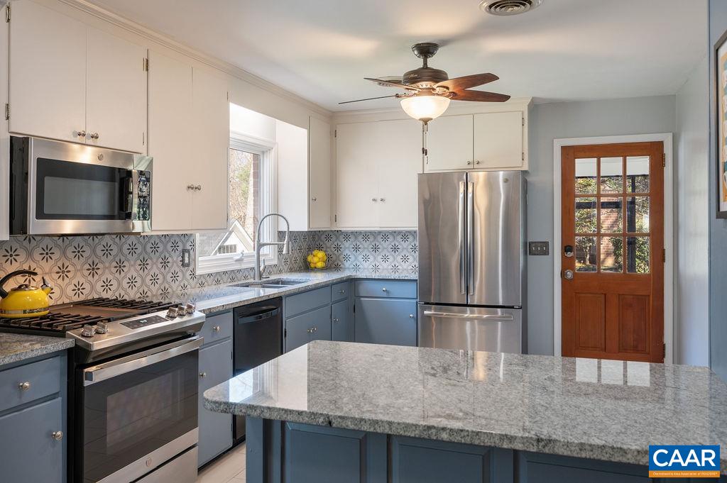 409 WESTMORELAND CT, CHARLOTTESVILLE, Virginia 22901, 4 Bedrooms Bedrooms, ,3 BathroomsBathrooms,Residential,409 WESTMORELAND CT,675259 MLS # 675259