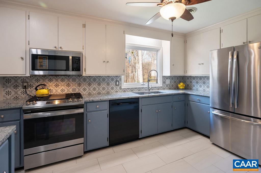 409 WESTMORELAND CT, CHARLOTTESVILLE, Virginia 22901, 4 Bedrooms Bedrooms, ,3 BathroomsBathrooms,Residential,409 WESTMORELAND CT,675259 MLS # 675259