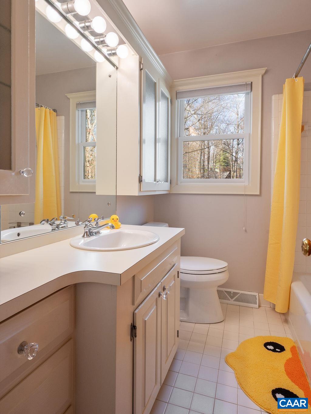 409 WESTMORELAND CT, CHARLOTTESVILLE, Virginia 22901, 4 Bedrooms Bedrooms, ,3 BathroomsBathrooms,Residential,409 WESTMORELAND CT,675259 MLS # 675259