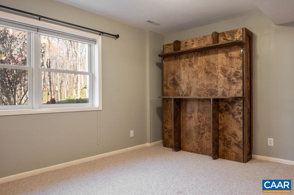 409 WESTMORELAND CT, CHARLOTTESVILLE, Virginia 22901, 4 Bedrooms Bedrooms, ,3 BathroomsBathrooms,Residential,409 WESTMORELAND CT,675259 MLS # 675259