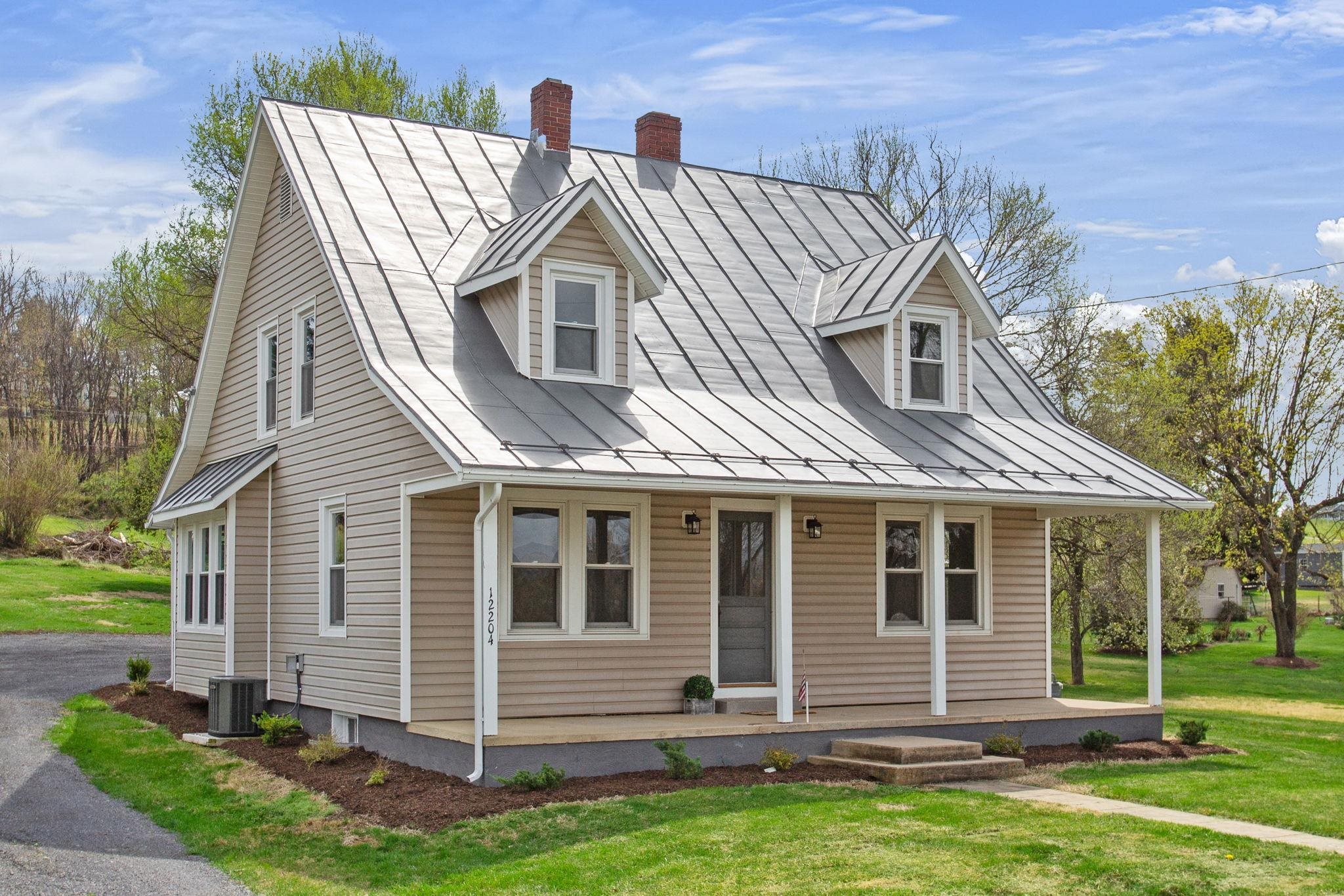 12204 DAPHNA RD, BROADWAY, Virginia 22815, 3 Bedrooms Bedrooms, ,2 BathroomsBathrooms,Residential,12204 DAPHNA RD,675266 MLS # 675266