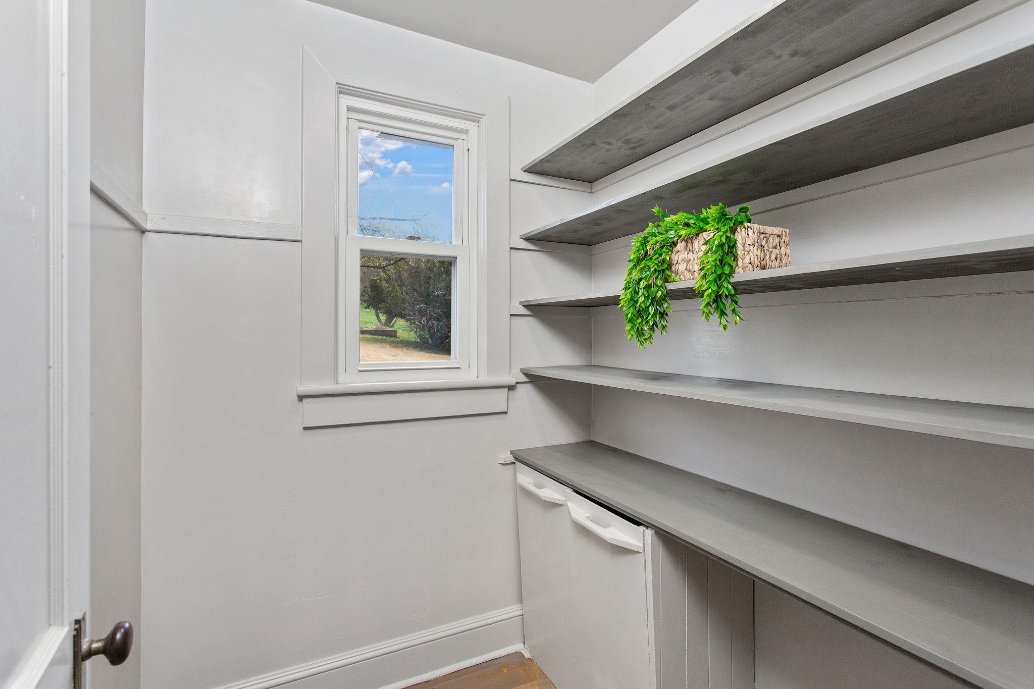 12204 DAPHNA RD, BROADWAY, Virginia 22815, 3 Bedrooms Bedrooms, ,2 BathroomsBathrooms,Residential,12204 DAPHNA RD,675266 MLS # 675266