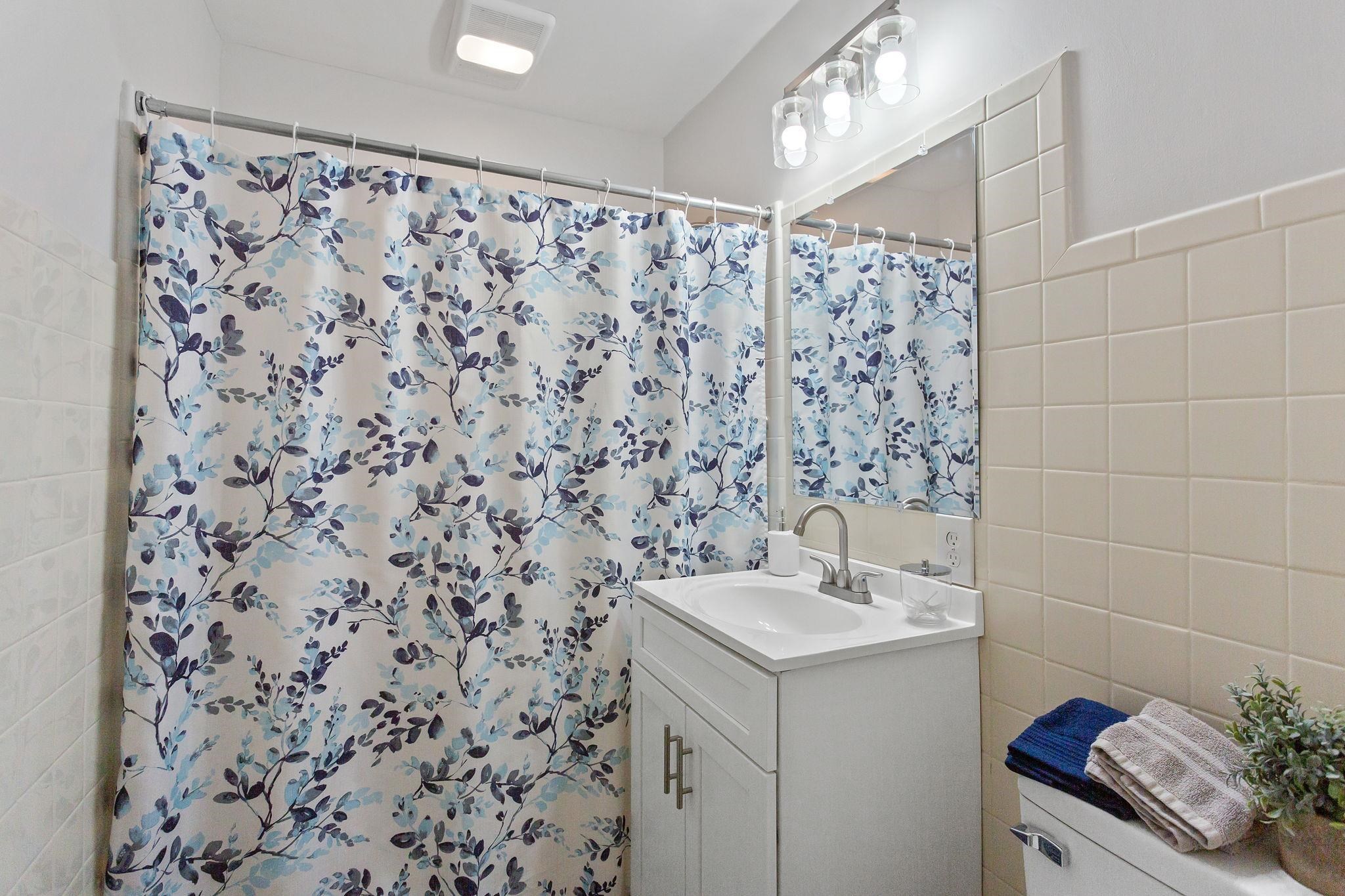 12204 DAPHNA RD, BROADWAY, Virginia 22815, 3 Bedrooms Bedrooms, ,2 BathroomsBathrooms,Residential,12204 DAPHNA RD,675266 MLS # 675266