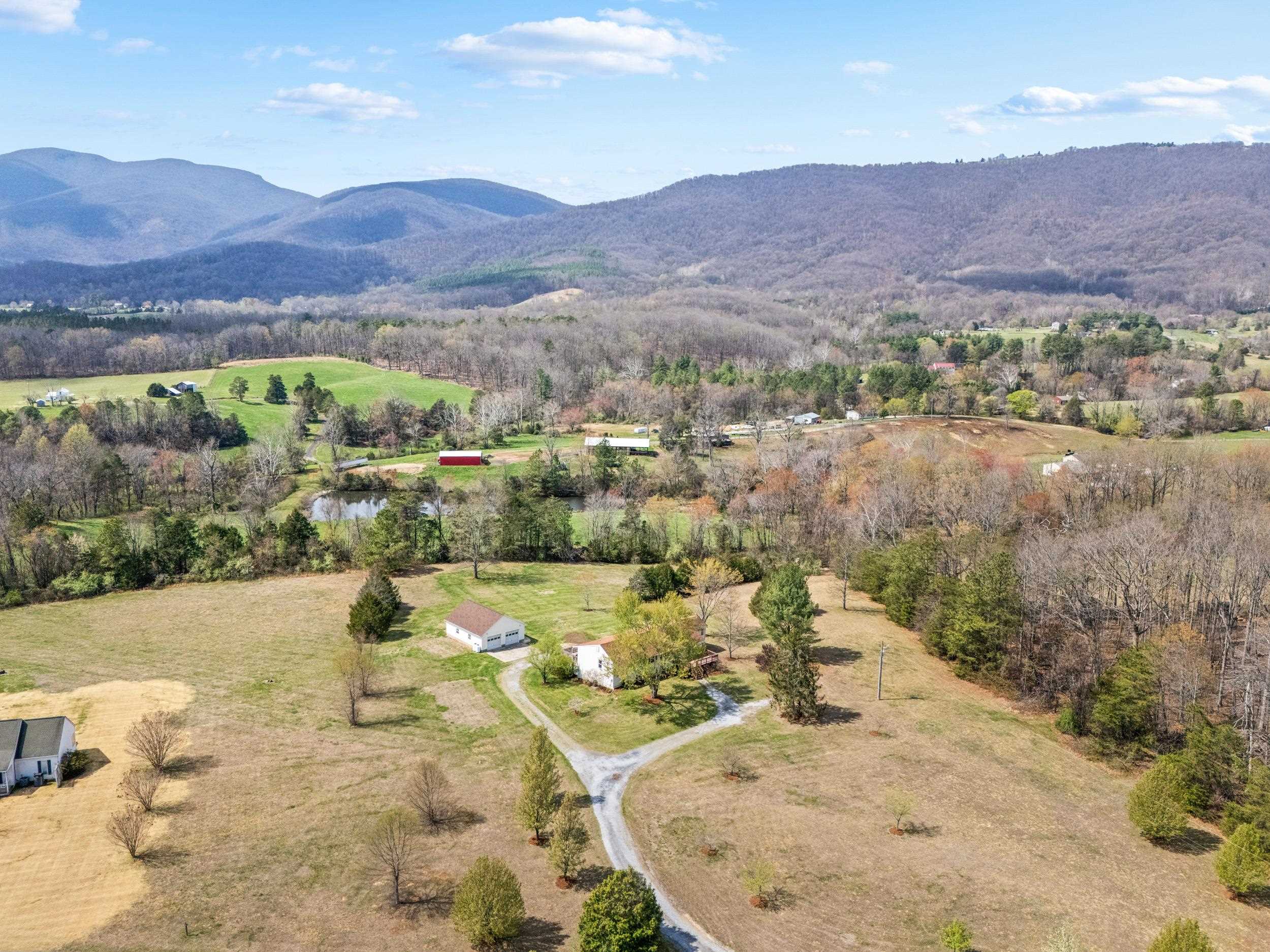 188 FRANCE CROSSING, AFTON, Virginia 22920, 5 Bedrooms Bedrooms, ,3 BathroomsBathrooms,Residential,188 FRANCE CROSSING,675267 MLS # 675267