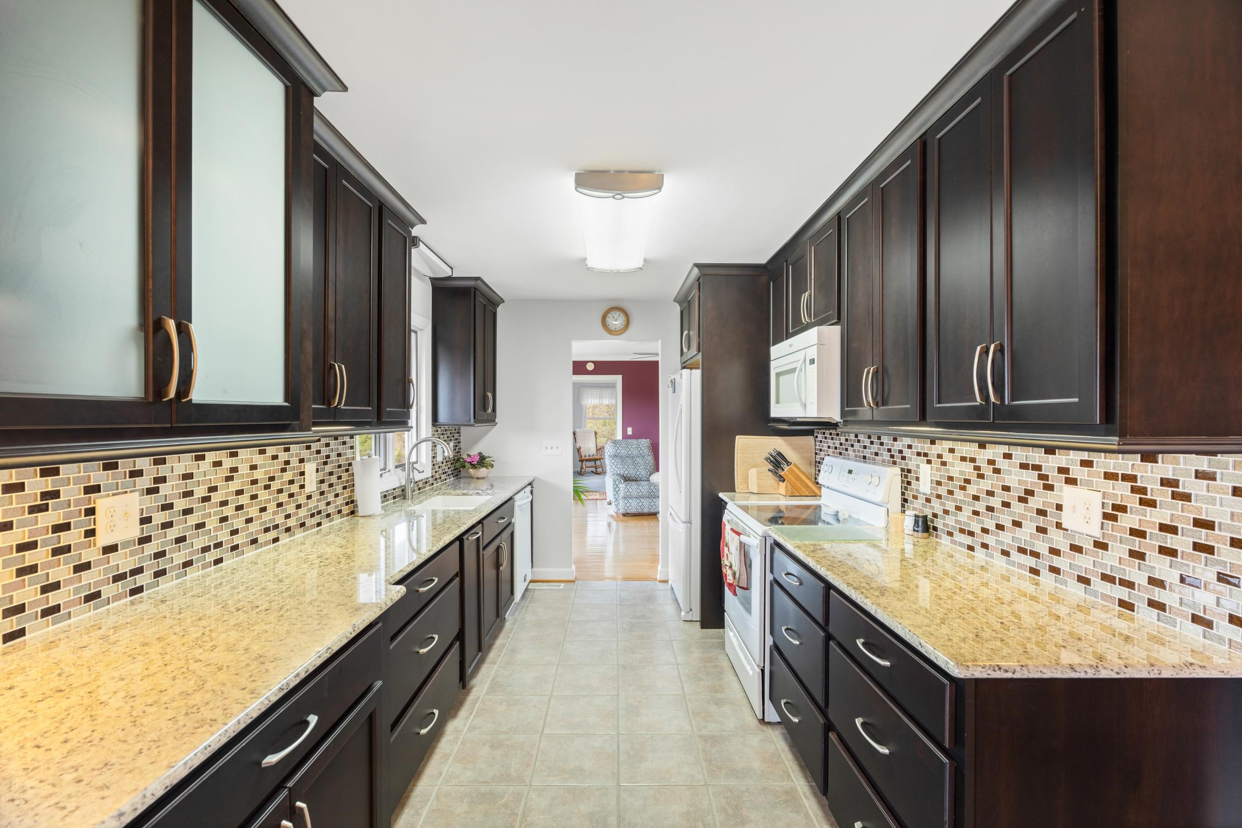 188 FRANCE CROSSING, AFTON, Virginia 22920, 5 Bedrooms Bedrooms, ,3 BathroomsBathrooms,Residential,188 FRANCE CROSSING,675267 MLS # 675267