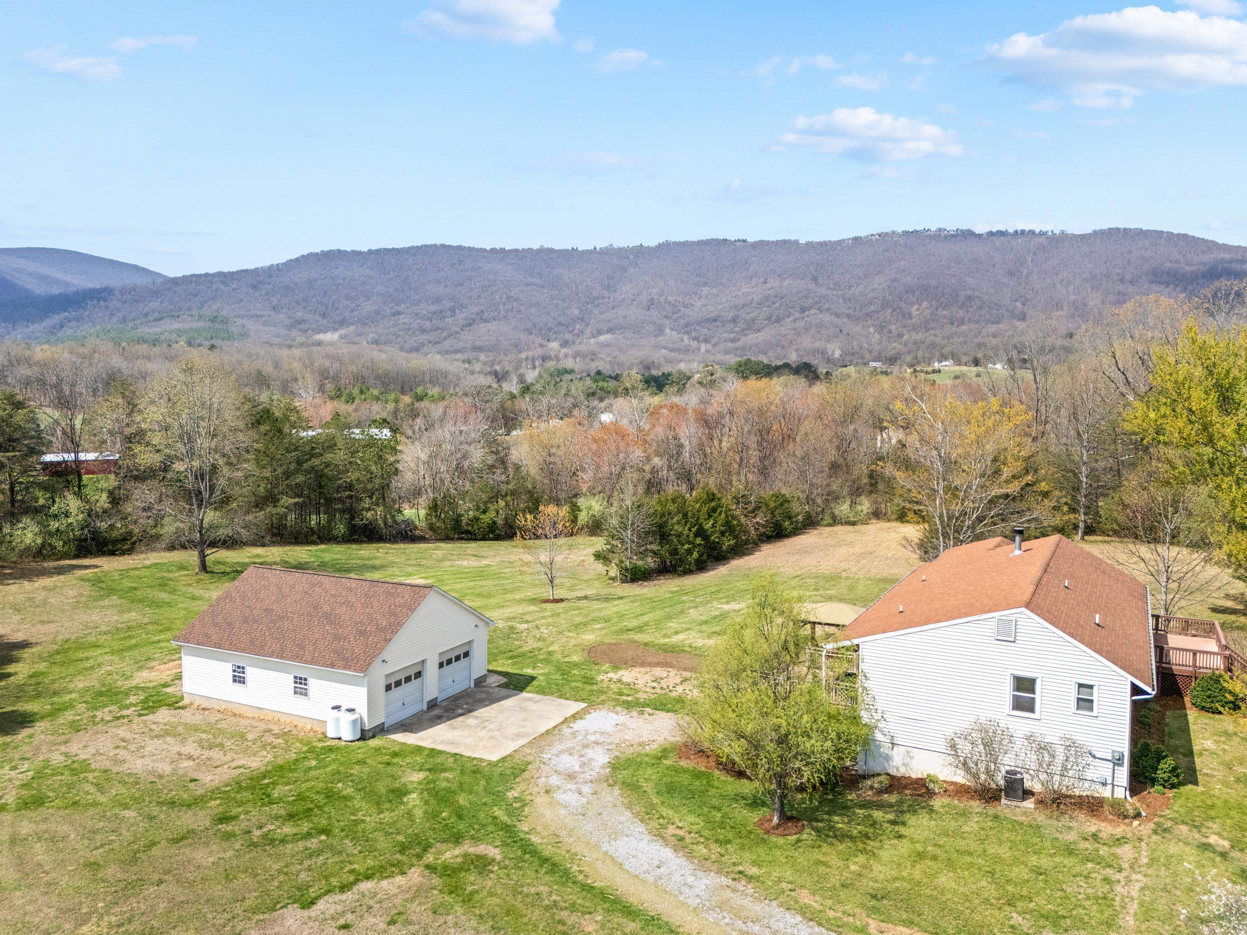 188 FRANCE CROSSING, AFTON, Virginia 22920, 5 Bedrooms Bedrooms, ,3 BathroomsBathrooms,Residential,188 FRANCE CROSSING,675267 MLS # 675267