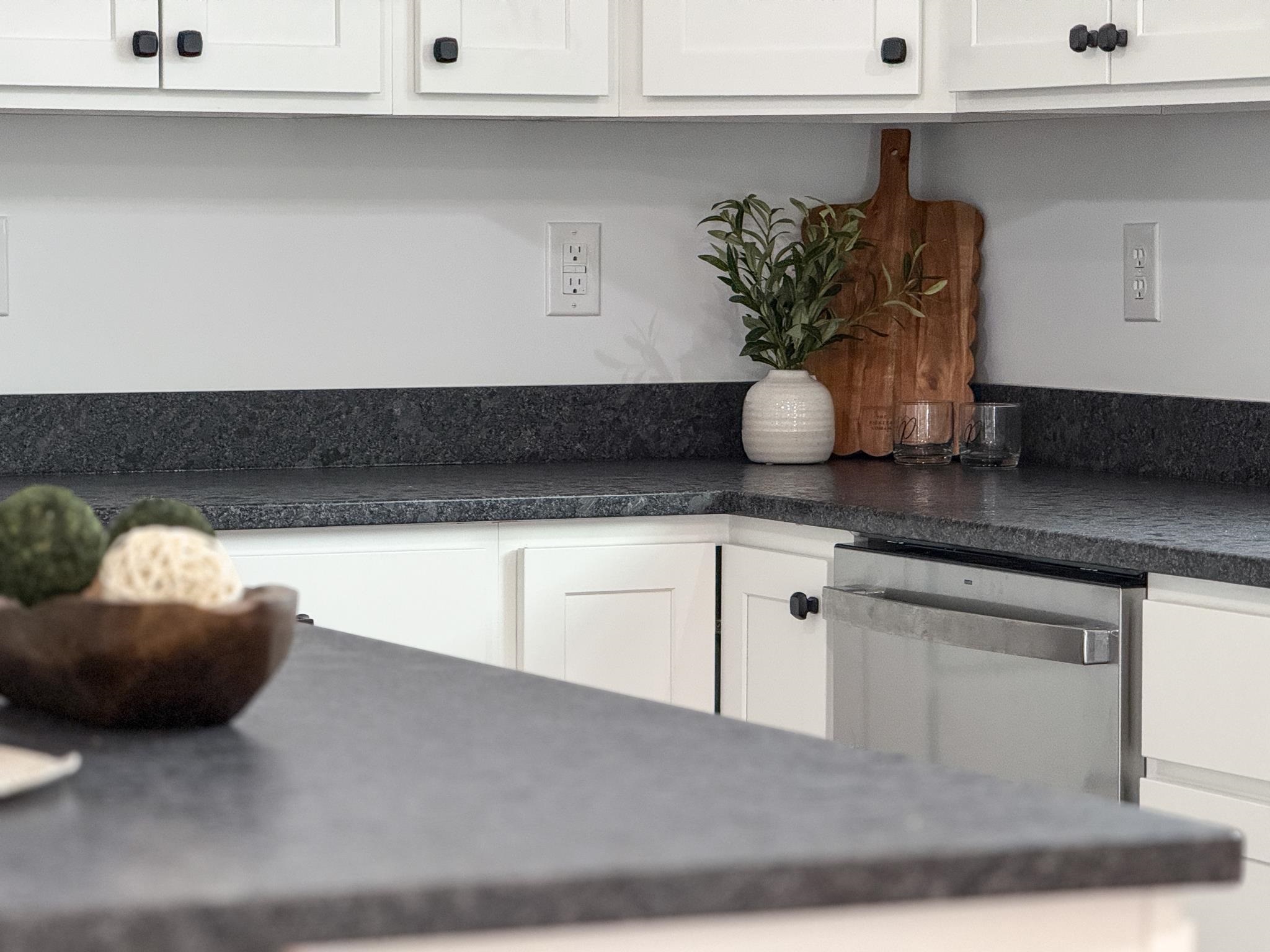 1710 BIRCH AVE, BUENA VISTA, Virginia 24416, 3 Bedrooms Bedrooms, ,2 BathroomsBathrooms,Residential,1710 BIRCH AVE,675276 MLS # 675276