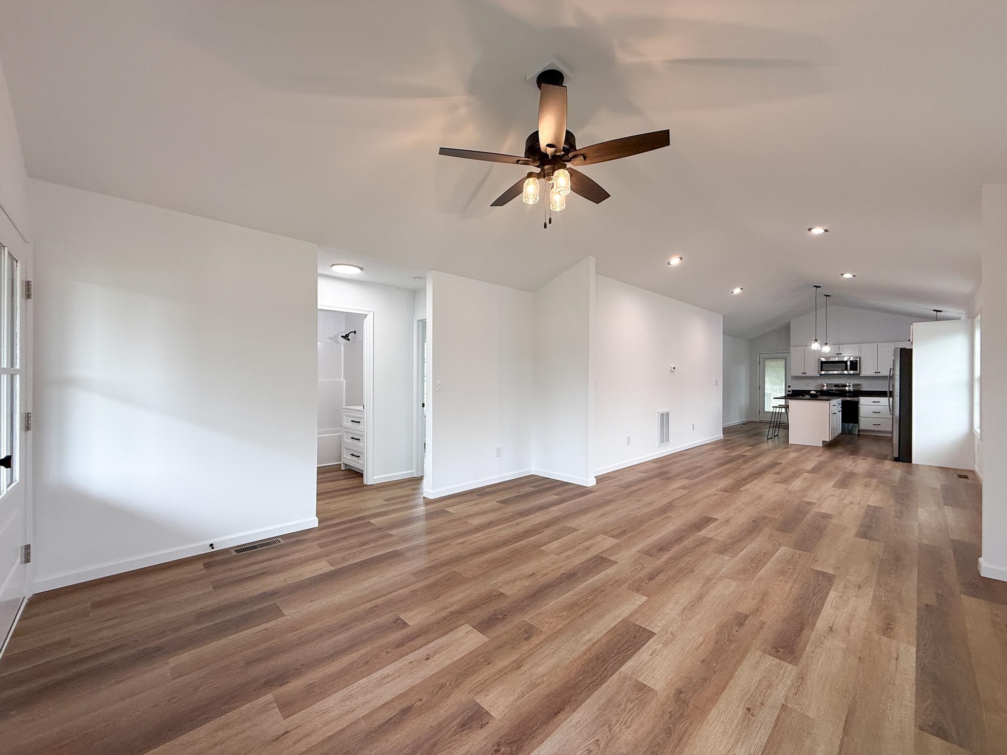 1710 BIRCH AVE, BUENA VISTA, Virginia 24416, 3 Bedrooms Bedrooms, ,2 BathroomsBathrooms,Residential,1710 BIRCH AVE,675276 MLS # 675276