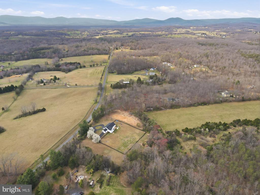 10292 CLIFF MILLS RD, MARSHALL, Virginia, 3 Bedrooms Bedrooms, ,3 BathroomsBathrooms,Residential,10292 CLIFF MILLS RD,VAFQ2020574 MLS # VAFQ2020574