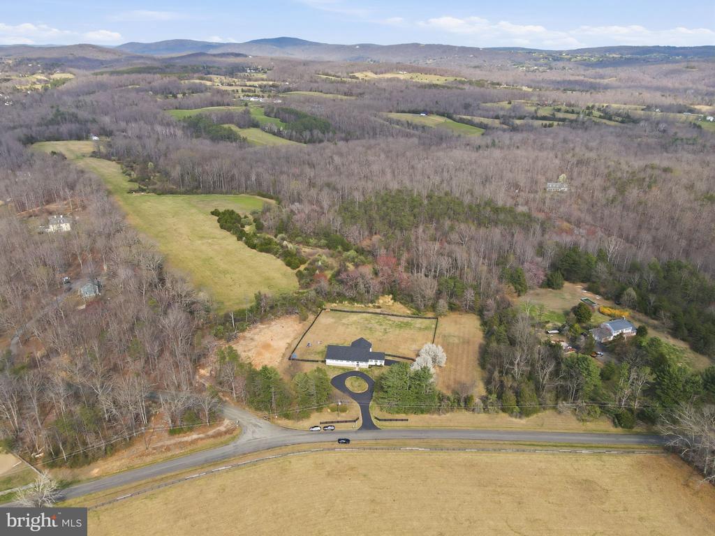 10292 CLIFF MILLS RD, MARSHALL, Virginia, 3 Bedrooms Bedrooms, ,3 BathroomsBathrooms,Residential,10292 CLIFF MILLS RD,VAFQ2020574 MLS # VAFQ2020574