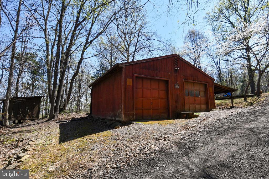 4562 QUAIL RUN DR, MARSHALL, Virginia 20115, 3 Bedrooms Bedrooms, ,2 BathroomsBathrooms,Residential,4562 QUAIL RUN DR,VAFQ2020758 MLS # VAFQ2020758