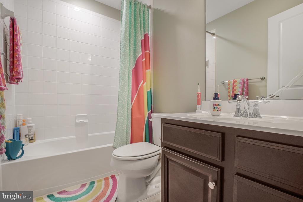 9501 FALL HAVEN, FREDERICKSBURG, Virginia 22407, 4 Bedrooms Bedrooms, ,2 BathroomsBathrooms,Residential,9501 FALL HAVEN,VASP2040290 MLS # VASP2040290