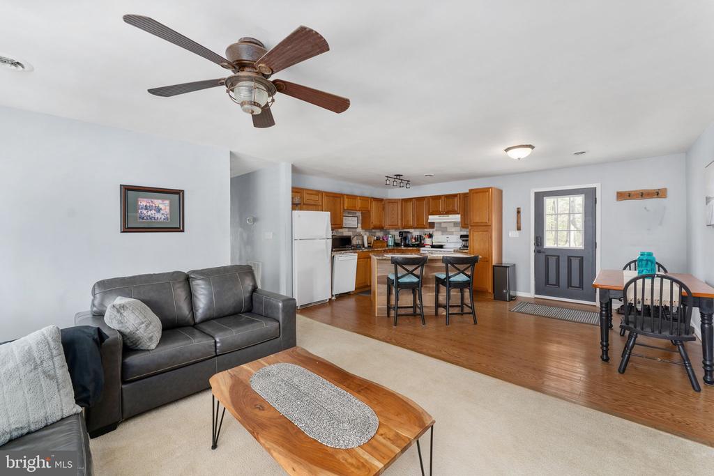 13217 UNION CHURCH RD, SUMERDUCK, Virginia, 3 Bedrooms Bedrooms, ,2 BathroomsBathrooms,Residential,13217 UNION CHURCH RD,VAFQ2021014 MLS # VAFQ2021014