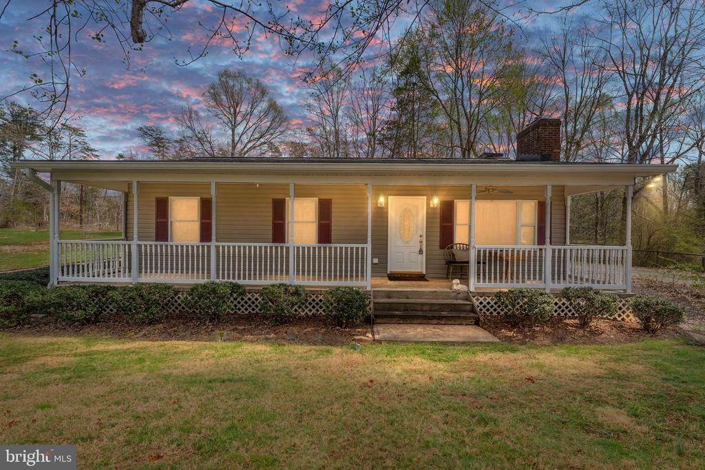 13217 UNION CHURCH RD, SUMERDUCK, Virginia, 3 Bedrooms Bedrooms, ,2 BathroomsBathrooms,Residential,13217 UNION CHURCH RD,VAFQ2021014 MLS # VAFQ2021014