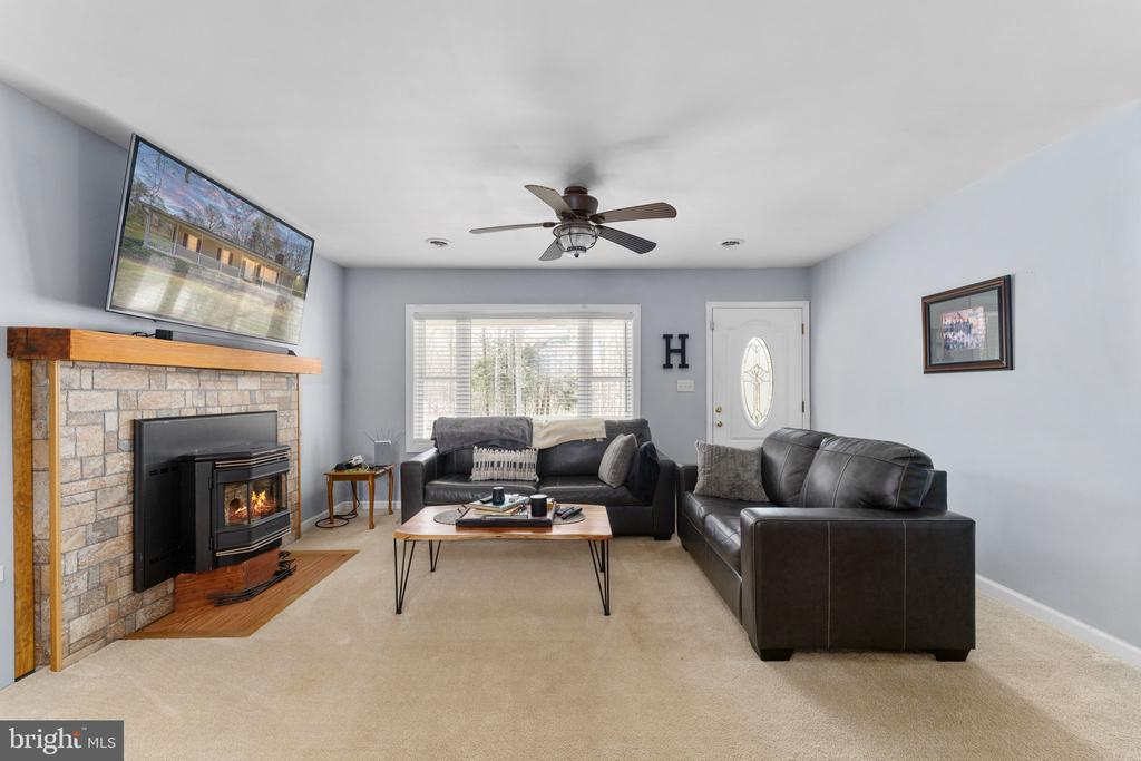 13217 UNION CHURCH RD, SUMERDUCK, Virginia, 3 Bedrooms Bedrooms, ,2 BathroomsBathrooms,Residential,13217 UNION CHURCH RD,VAFQ2021014 MLS # VAFQ2021014