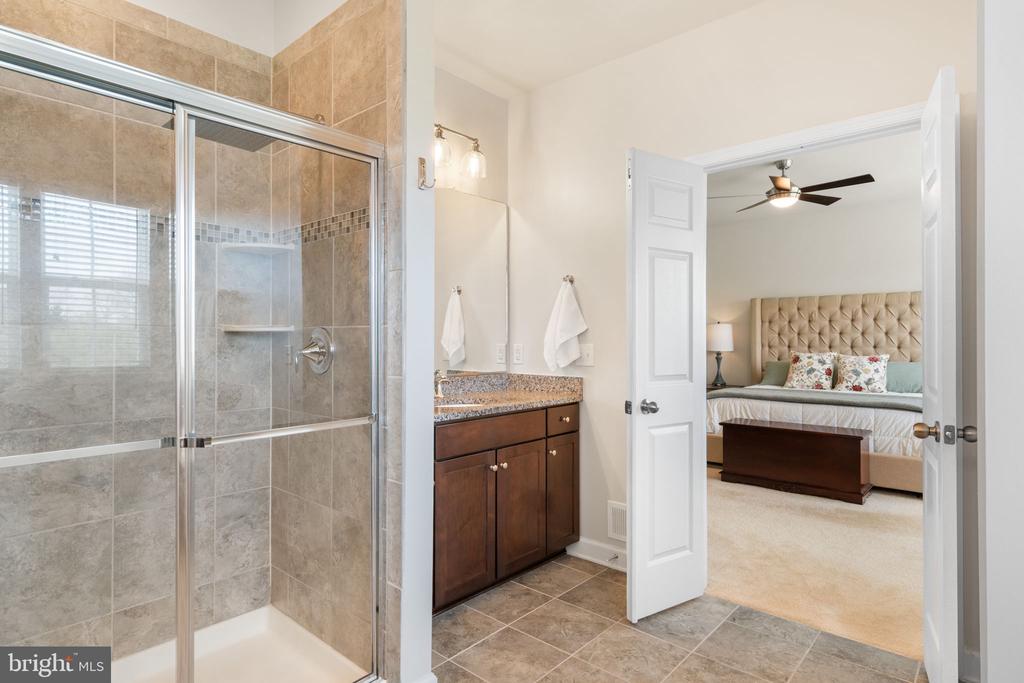 10419 ASPEN HIGHLANDS DR, SPOTSYLVANIA, Virginia 22553, 5 Bedrooms Bedrooms, ,4 BathroomsBathrooms,Residential,10419 ASPEN HIGHLANDS DR,VASP2040250 MLS # VASP2040250