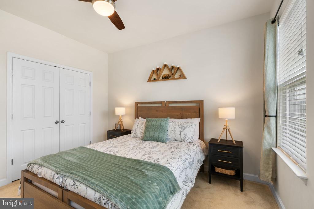 10419 ASPEN HIGHLANDS DR, SPOTSYLVANIA, Virginia 22553, 5 Bedrooms Bedrooms, ,4 BathroomsBathrooms,Residential,10419 ASPEN HIGHLANDS DR,VASP2040250 MLS # VASP2040250