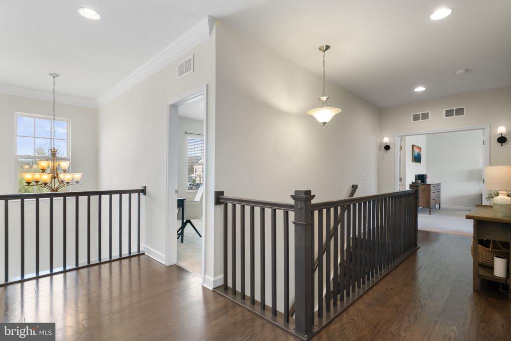 10419 ASPEN HIGHLANDS DR, SPOTSYLVANIA, Virginia 22553, 5 Bedrooms Bedrooms, ,4 BathroomsBathrooms,Residential,10419 ASPEN HIGHLANDS DR,VASP2040250 MLS # VASP2040250