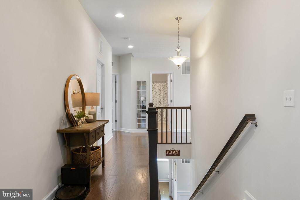 10419 ASPEN HIGHLANDS DR, SPOTSYLVANIA, Virginia 22553, 5 Bedrooms Bedrooms, ,4 BathroomsBathrooms,Residential,10419 ASPEN HIGHLANDS DR,VASP2040250 MLS # VASP2040250