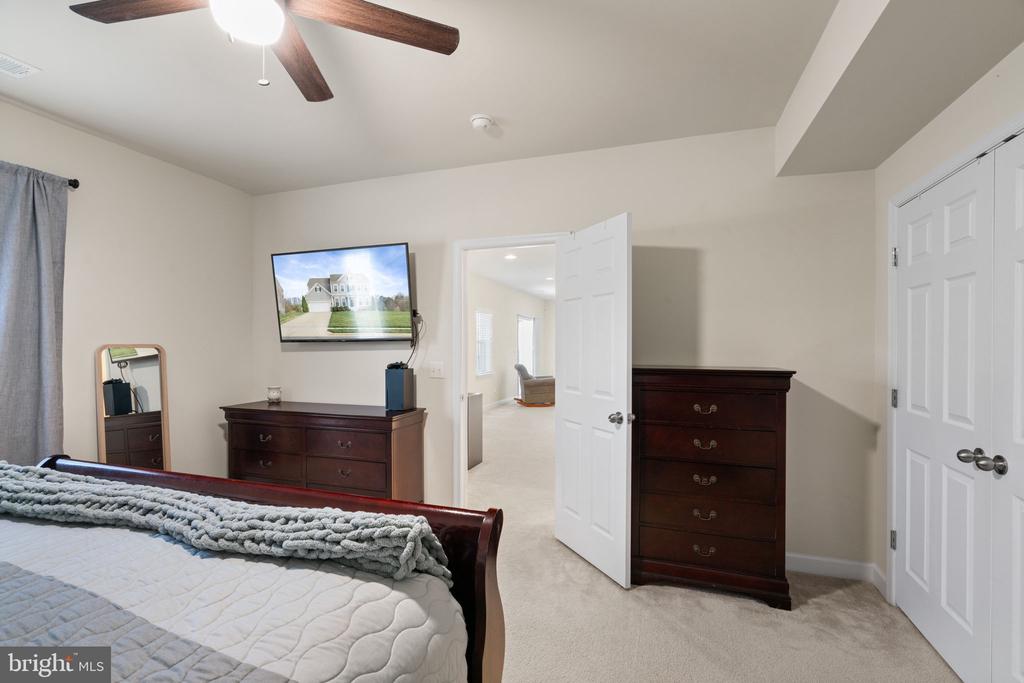 10419 ASPEN HIGHLANDS DR, SPOTSYLVANIA, Virginia 22553, 5 Bedrooms Bedrooms, ,4 BathroomsBathrooms,Residential,10419 ASPEN HIGHLANDS DR,VASP2040250 MLS # VASP2040250