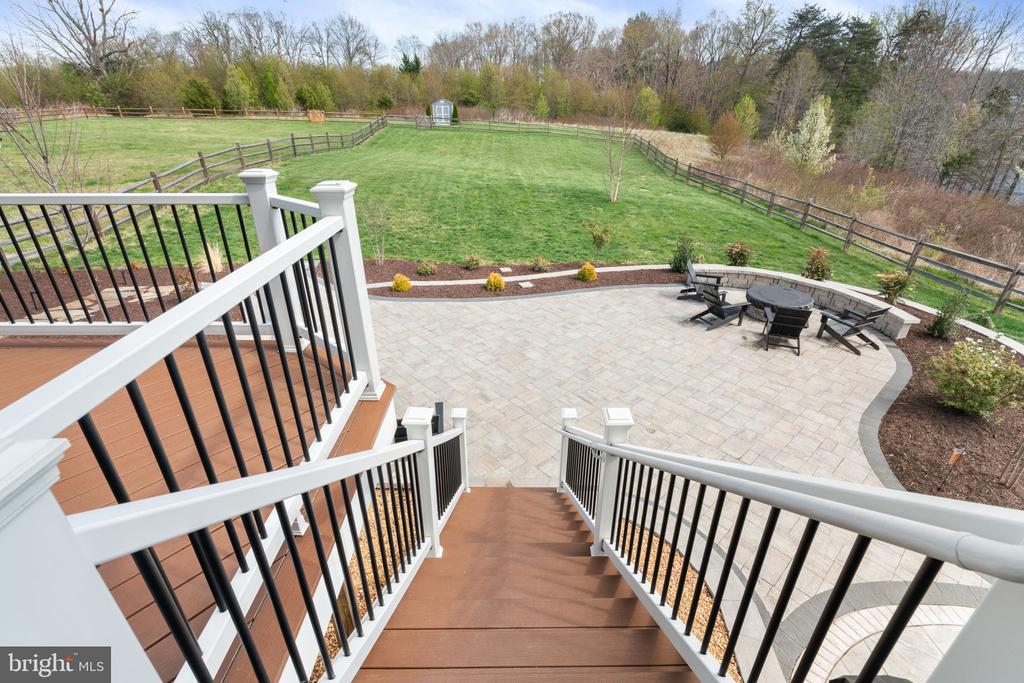 10419 ASPEN HIGHLANDS DR, SPOTSYLVANIA, Virginia 22553, 5 Bedrooms Bedrooms, ,4 BathroomsBathrooms,Residential,10419 ASPEN HIGHLANDS DR,VASP2040250 MLS # VASP2040250