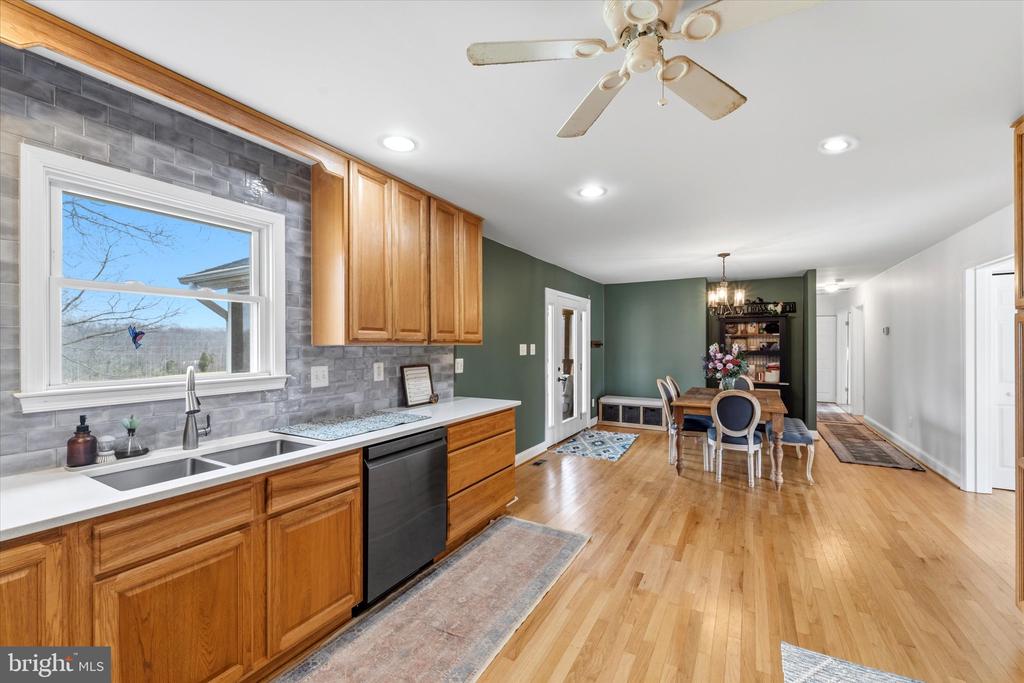 9107 GRASTY GOLD MINE RD, RHOADESVILLE, Virginia 22542, 4 Bedrooms Bedrooms, ,3 BathroomsBathrooms,Residential,9107 GRASTY GOLD MINE RD,VAOR2013664 MLS # VAOR2013664 9107 GRASTY GOLD MINE RD, RHOADESVILLE, Virginia 22542, 4 Bedrooms Bedrooms, ,3 BathroomsBathrooms,Residential,9107 GRASTY GOLD MINE RD,VAOR2013664 MLS # VAOR2013664