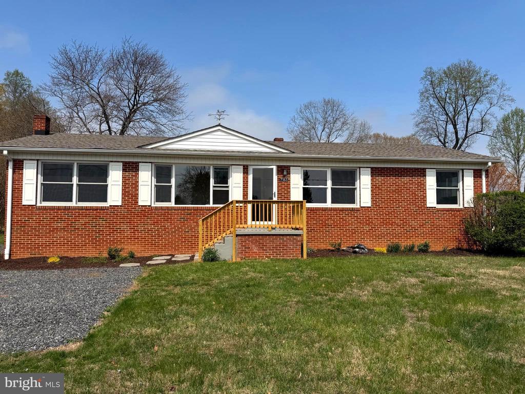 7183 OAK DR, REVA, Virginia 22735, 3 Bedrooms Bedrooms, ,1 BathroomBathrooms,Residential,7183 OAK DR,VACU2013110 MLS # VACU2013110