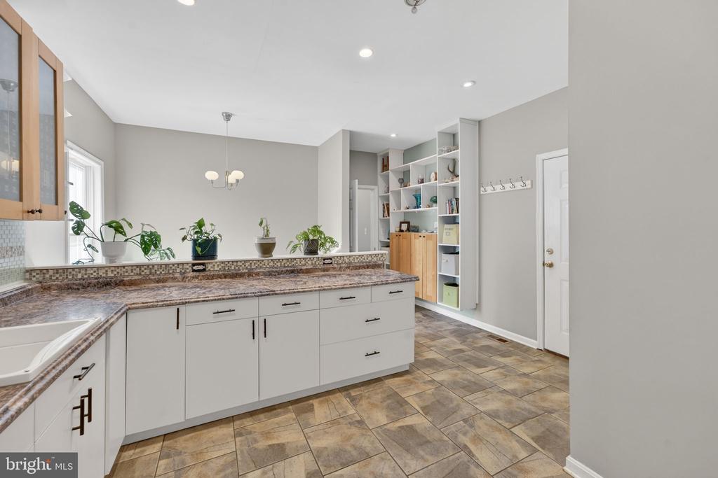 7453 OPAL RD, WARRENTON, Virginia 20186, 4 Bedrooms Bedrooms, ,2 BathroomsBathrooms,Residential,7453 OPAL RD,VAFQ2021174 MLS # VAFQ2021174