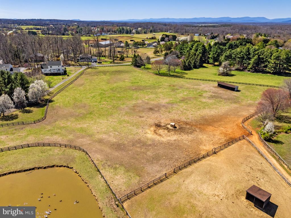 7453 OPAL RD, WARRENTON, Virginia 20186, 4 Bedrooms Bedrooms, ,2 BathroomsBathrooms,Residential,7453 OPAL RD,VAFQ2021174 MLS # VAFQ2021174