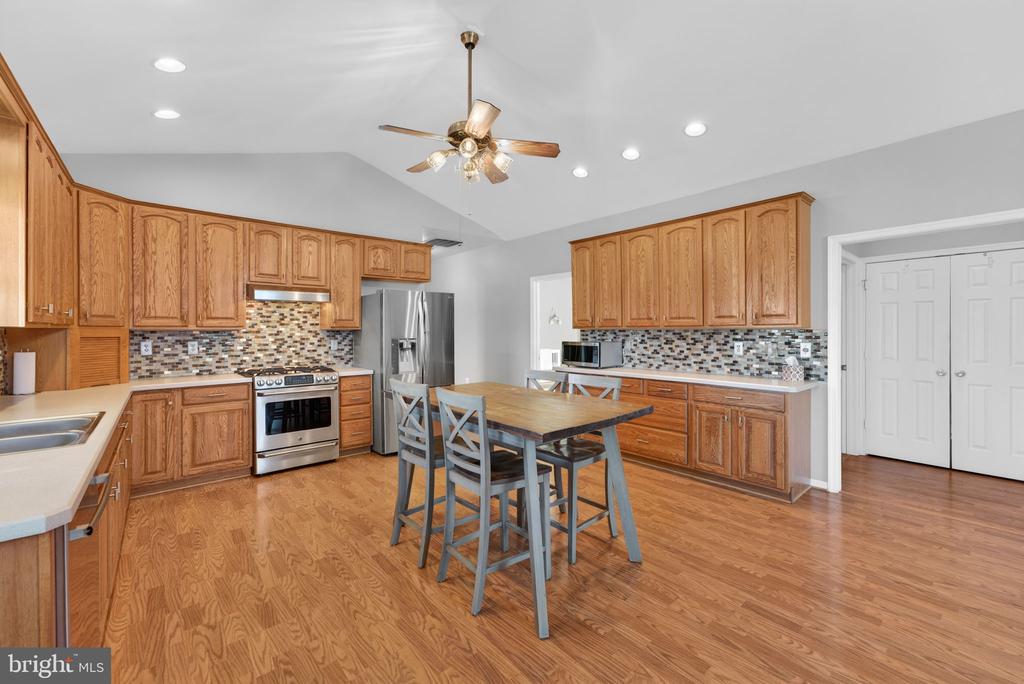 7453 OPAL RD, WARRENTON, Virginia 20186, 4 Bedrooms Bedrooms, ,2 BathroomsBathrooms,Residential,7453 OPAL RD,VAFQ2021174 MLS # VAFQ2021174