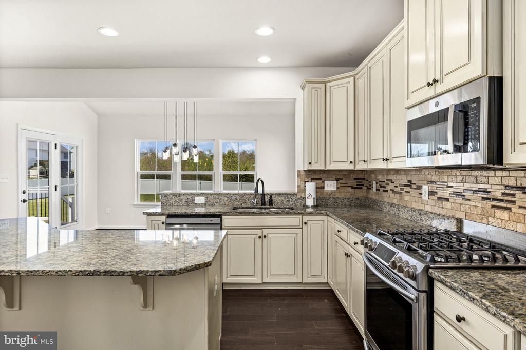 10420 NAPOLEON ST, FREDERICKSBURG, Virginia 22408, 6 Bedrooms Bedrooms, ,3 BathroomsBathrooms,Residential,10420 NAPOLEON ST,VASP2039936 MLS # VASP2039936