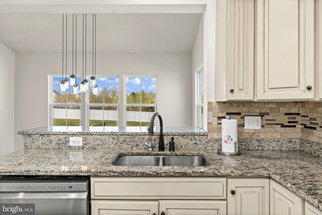 10420 NAPOLEON ST, FREDERICKSBURG, Virginia 22408, 6 Bedrooms Bedrooms, ,3 BathroomsBathrooms,Residential,10420 NAPOLEON ST,VASP2039936 MLS # VASP2039936