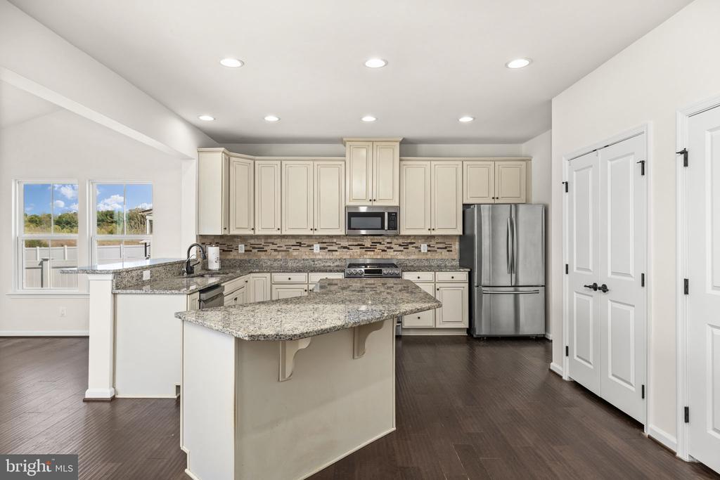 10420 NAPOLEON ST, FREDERICKSBURG, Virginia 22408, 6 Bedrooms Bedrooms, ,3 BathroomsBathrooms,Residential,10420 NAPOLEON ST,VASP2039936 MLS # VASP2039936