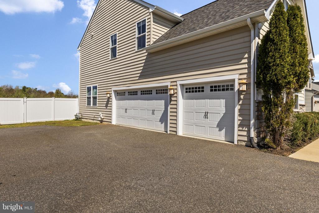 10420 NAPOLEON ST, FREDERICKSBURG, Virginia 22408, 6 Bedrooms Bedrooms, ,3 BathroomsBathrooms,Residential,10420 NAPOLEON ST,VASP2039936 MLS # VASP2039936