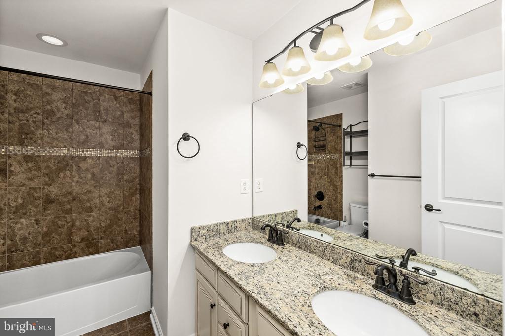 10420 NAPOLEON ST, FREDERICKSBURG, Virginia 22408, 6 Bedrooms Bedrooms, ,3 BathroomsBathrooms,Residential,10420 NAPOLEON ST,VASP2039936 MLS # VASP2039936