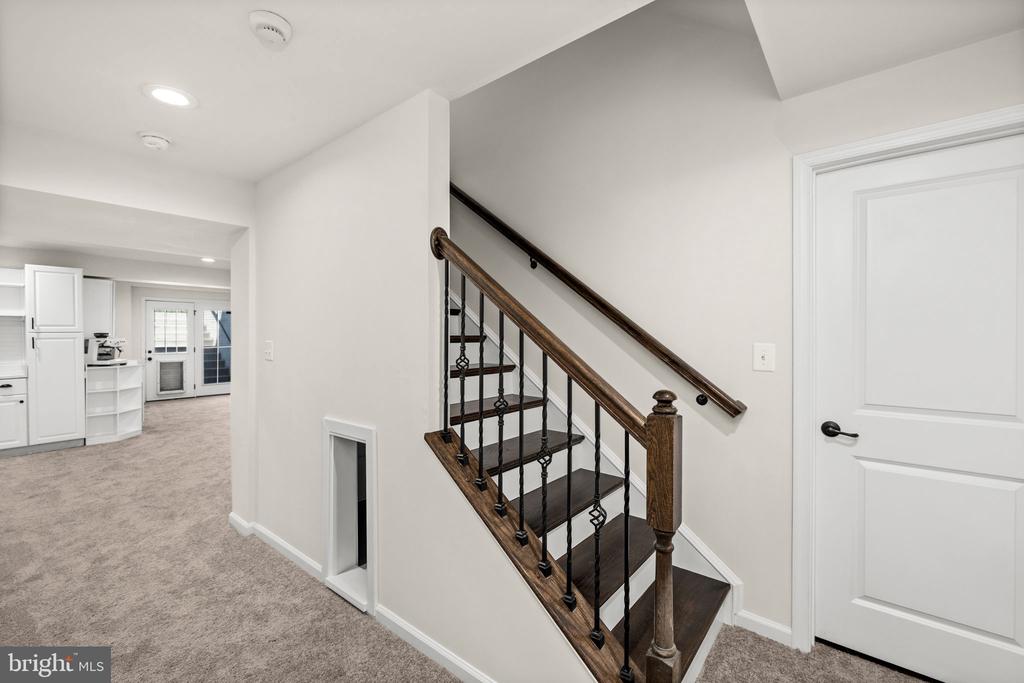 10420 NAPOLEON ST, FREDERICKSBURG, Virginia 22408, 6 Bedrooms Bedrooms, ,3 BathroomsBathrooms,Residential,10420 NAPOLEON ST,VASP2039936 MLS # VASP2039936