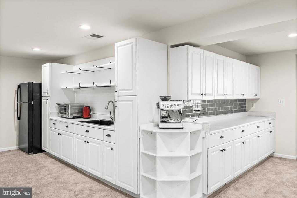 10420 NAPOLEON ST, FREDERICKSBURG, Virginia 22408, 6 Bedrooms Bedrooms, ,3 BathroomsBathrooms,Residential,10420 NAPOLEON ST,VASP2039936 MLS # VASP2039936