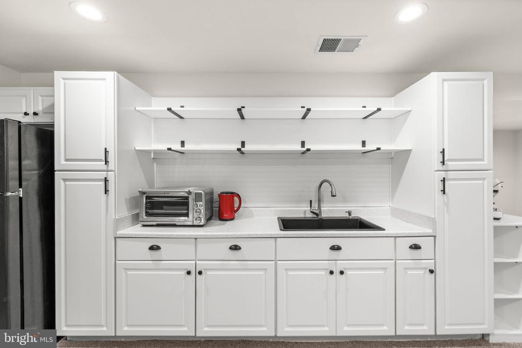 10420 NAPOLEON ST, FREDERICKSBURG, Virginia 22408, 6 Bedrooms Bedrooms, ,3 BathroomsBathrooms,Residential,10420 NAPOLEON ST,VASP2039936 MLS # VASP2039936