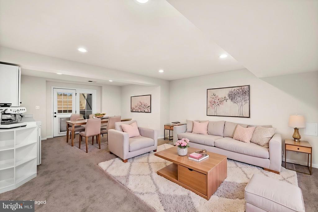 10420 NAPOLEON ST, FREDERICKSBURG, Virginia 22408, 6 Bedrooms Bedrooms, ,3 BathroomsBathrooms,Residential,10420 NAPOLEON ST,VASP2039936 MLS # VASP2039936