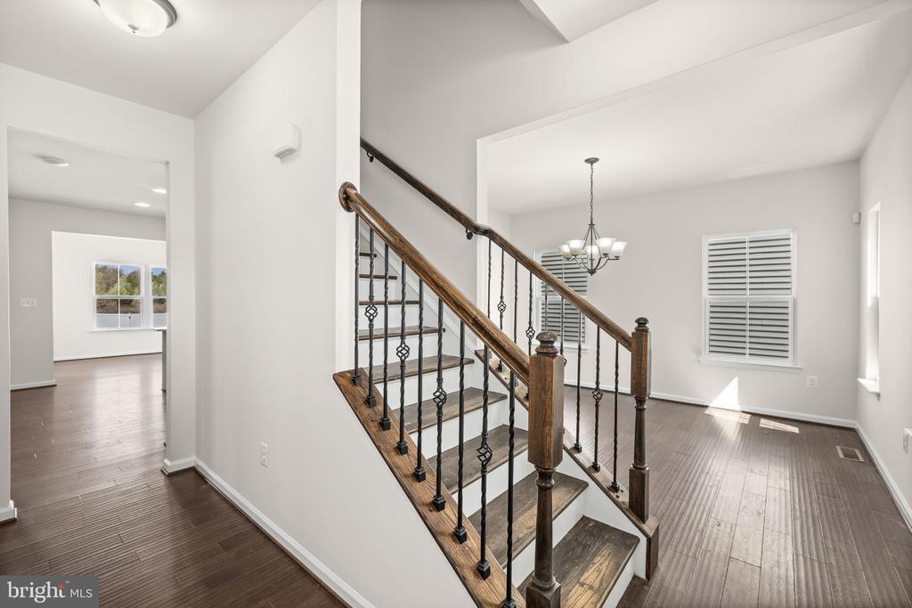 10420 NAPOLEON ST, FREDERICKSBURG, Virginia 22408, 6 Bedrooms Bedrooms, ,3 BathroomsBathrooms,Residential,10420 NAPOLEON ST,VASP2039936 MLS # VASP2039936