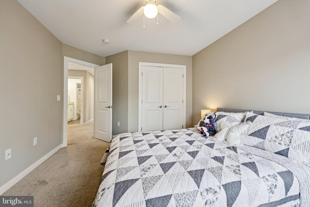 112 BUTLER CIR, LOCUST GROVE, Virginia 22508, 4 Bedrooms Bedrooms, ,2 BathroomsBathrooms,Residential,112 BUTLER CIR,VAOR2013692 MLS # VAOR2013692